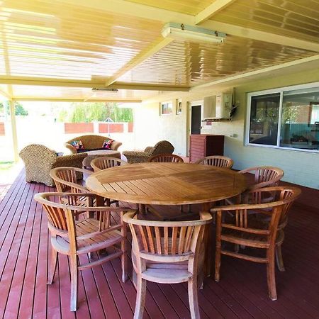 The Parkview Retreat Villa Rockingham Exterior photo